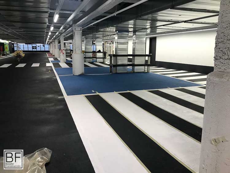 Terminación de la construcción de un parking de centro comercial