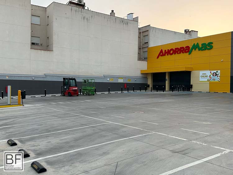 Imagen de centro comercial, constructora construcciones bolafer, especialista en la construccion de centros y locales comerciales