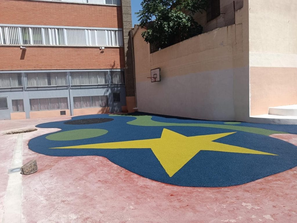 REFORMA COLEGIOS-PARQUES INFANTILES